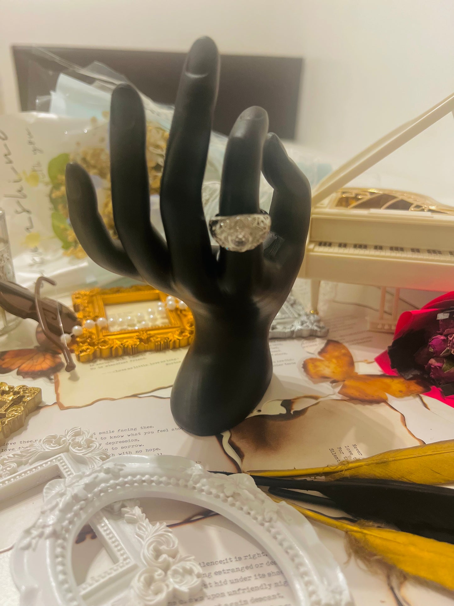 Ring 044