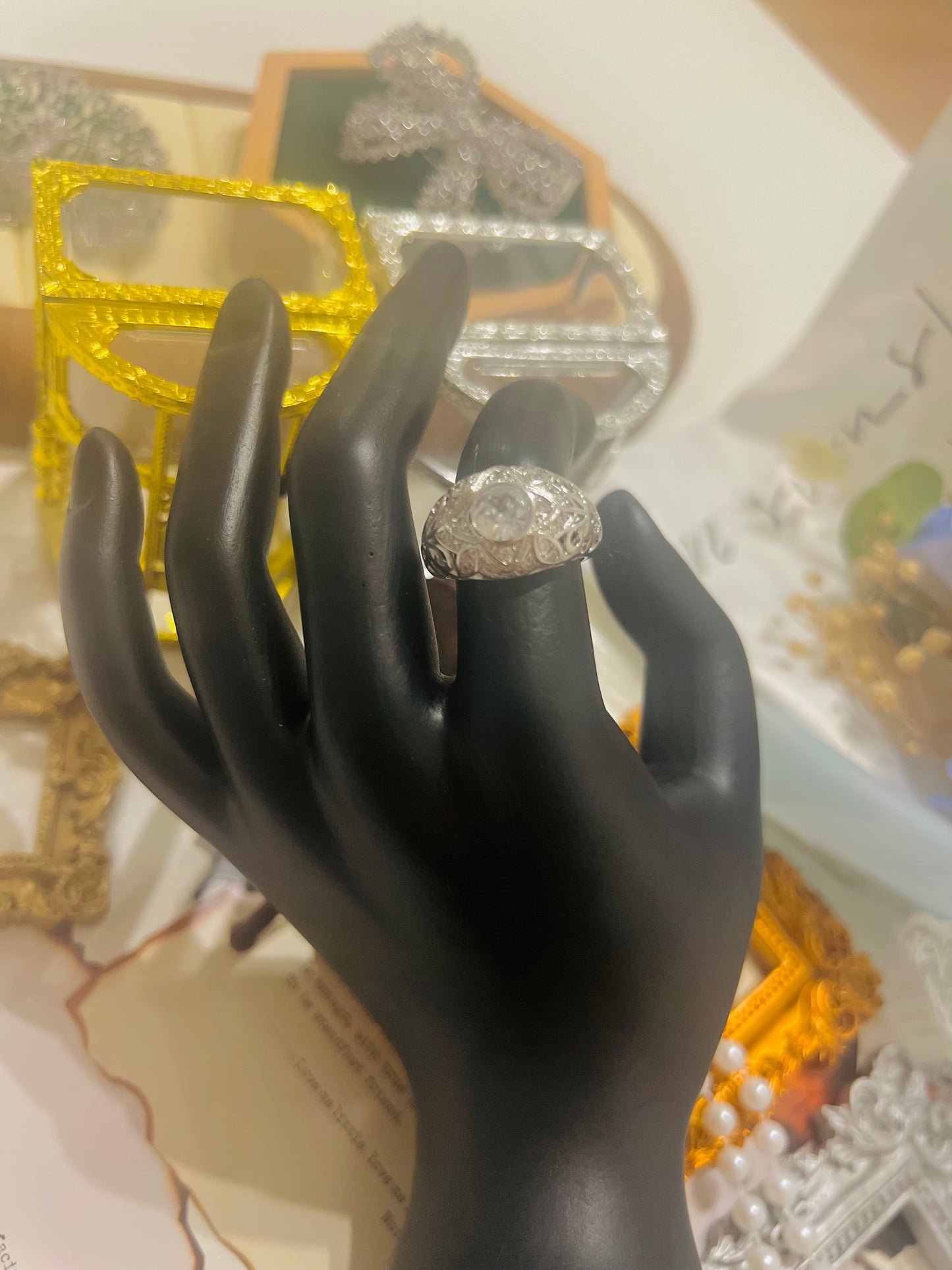 Ring 044