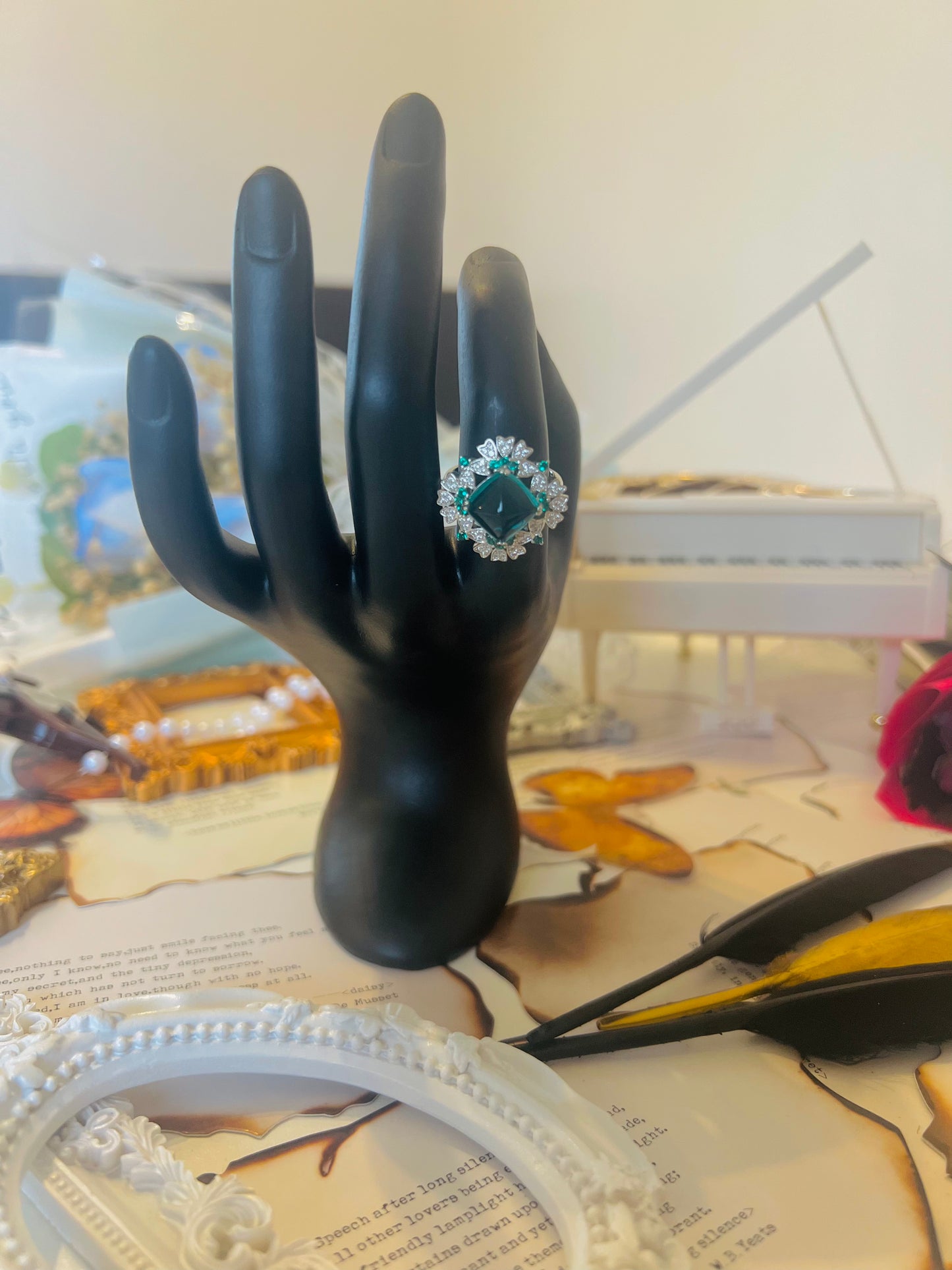 Ring 047