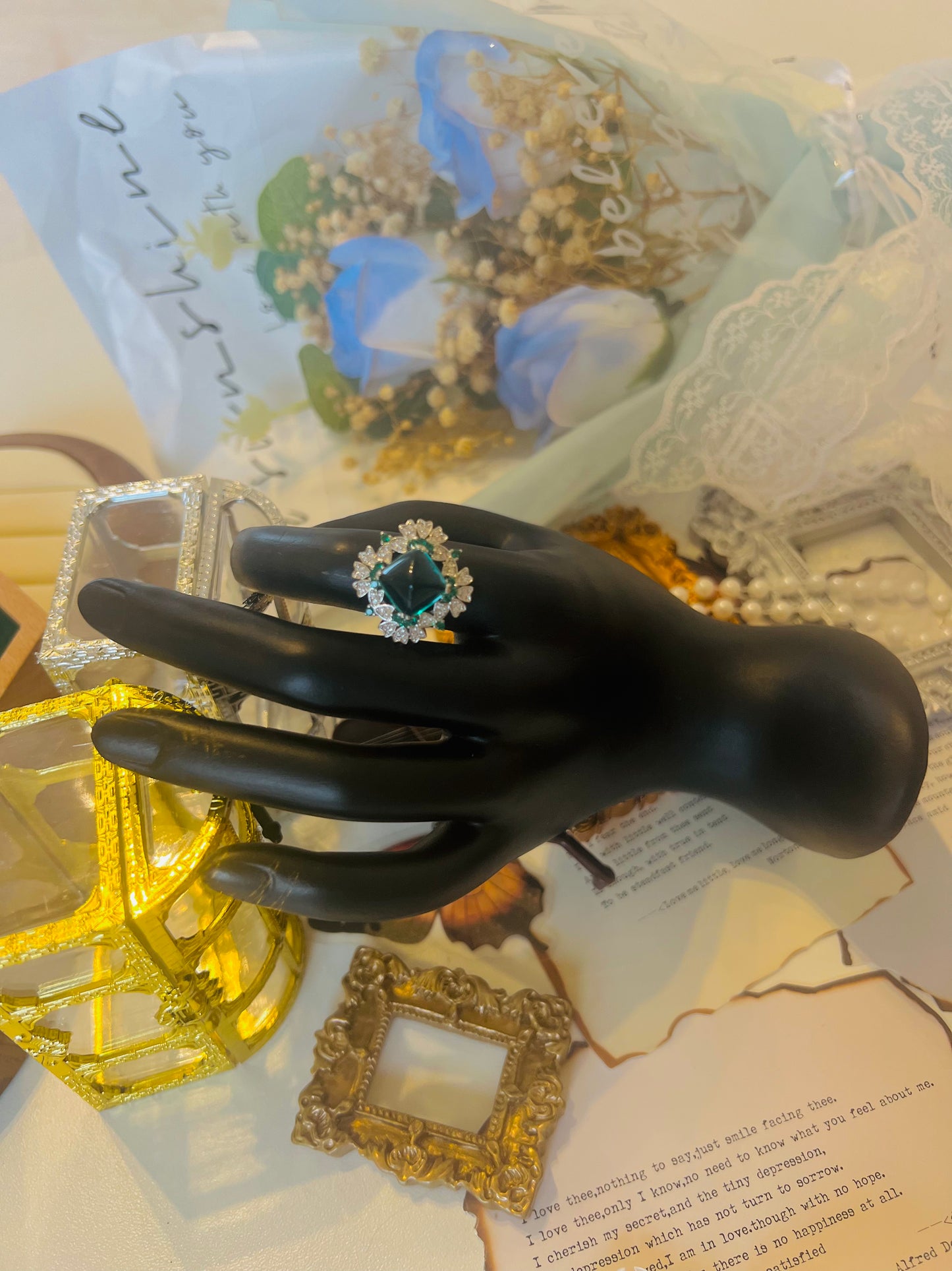 Ring 047