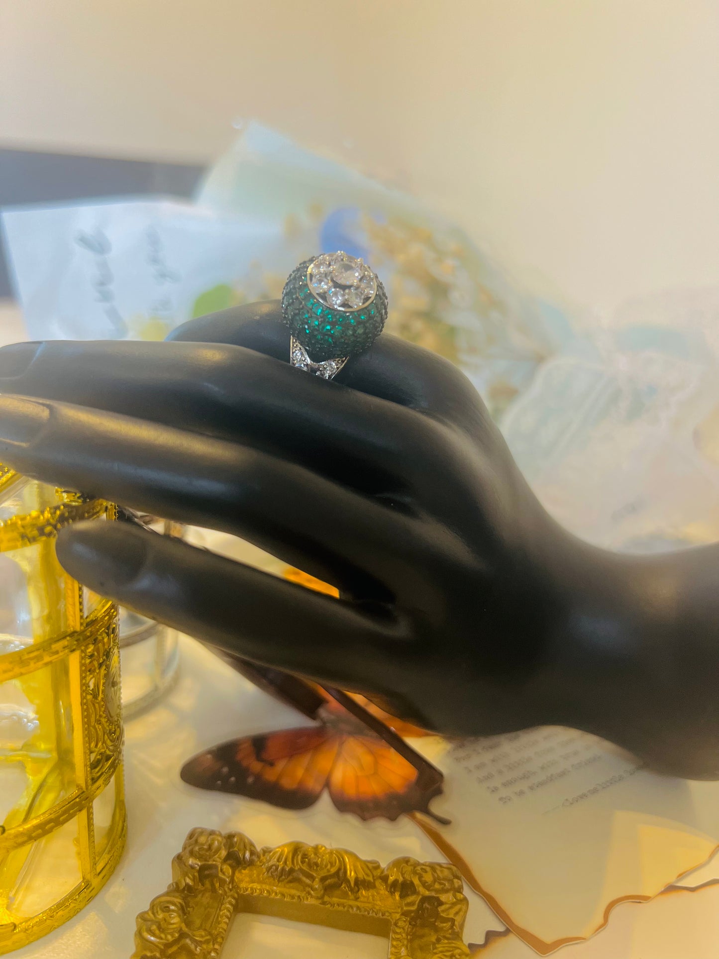 Ring 052
