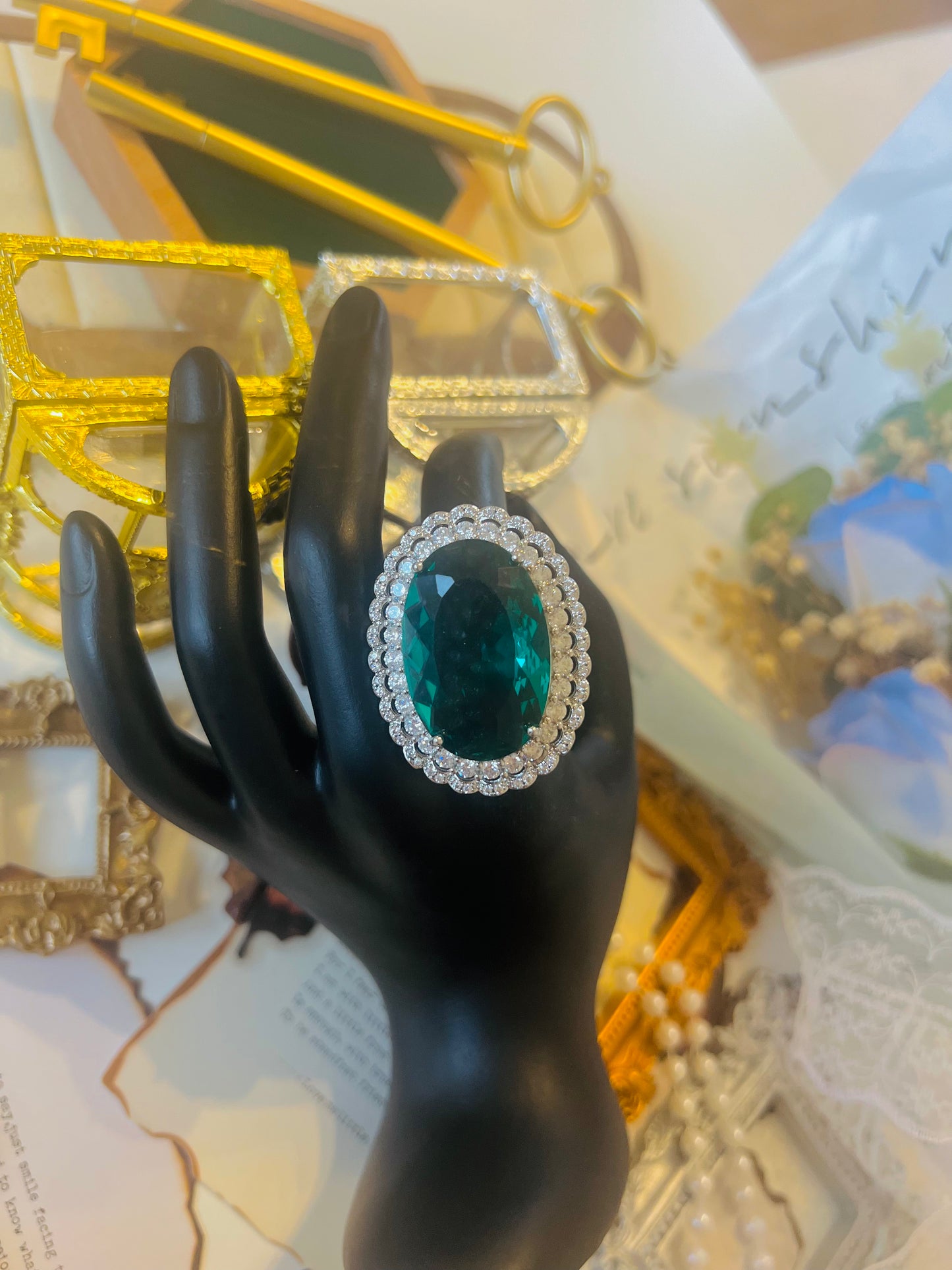 Ring 054