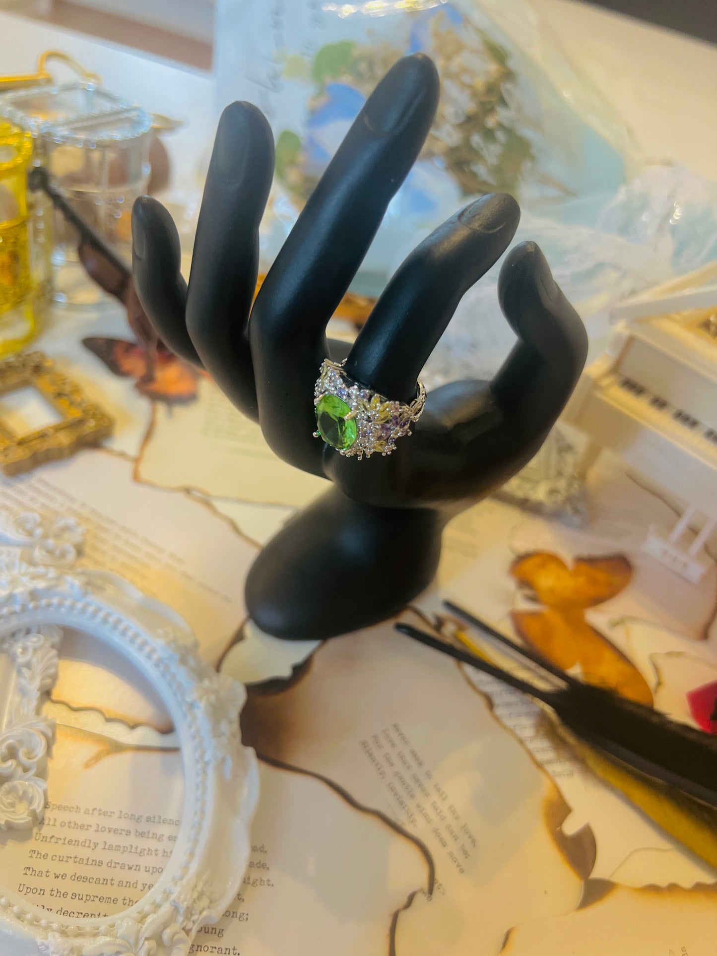 Ring 057