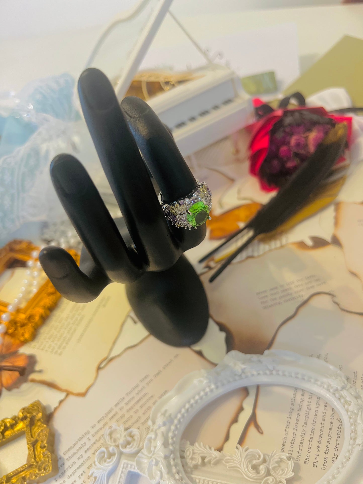 Ring 057