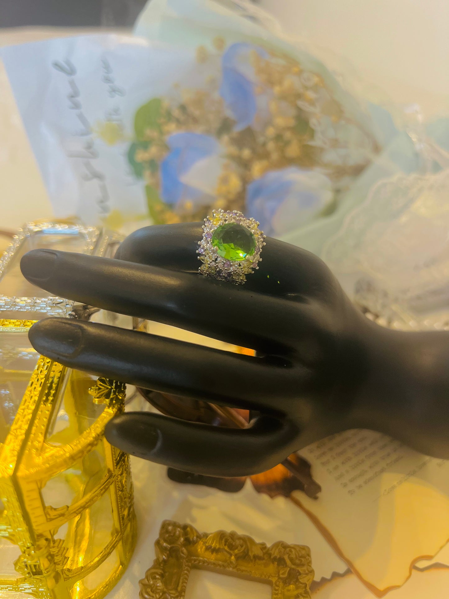 Ring 057