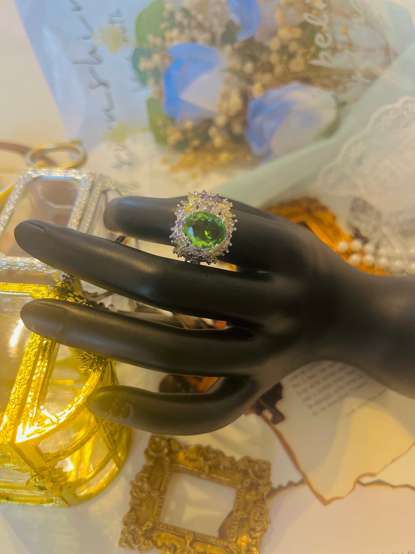 Ring 057
