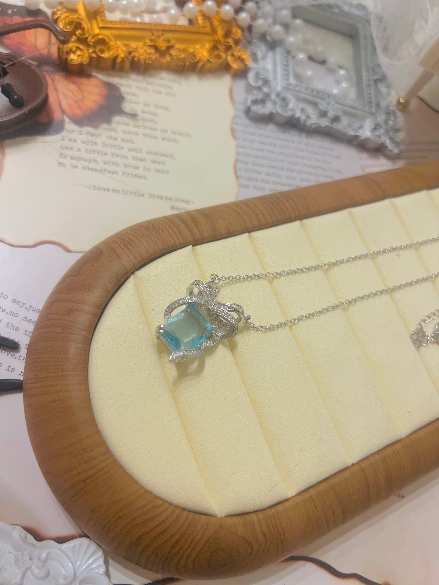 Necklace 023