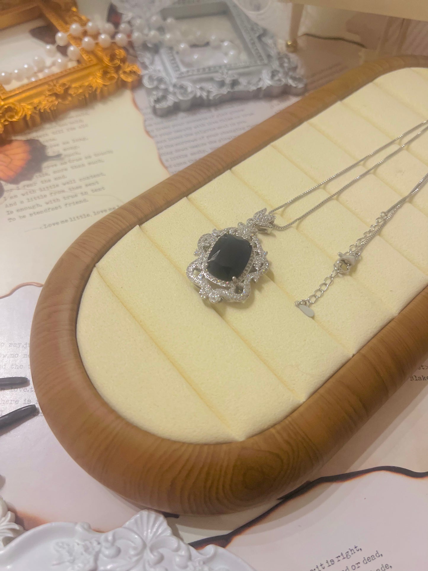 Necklace 024