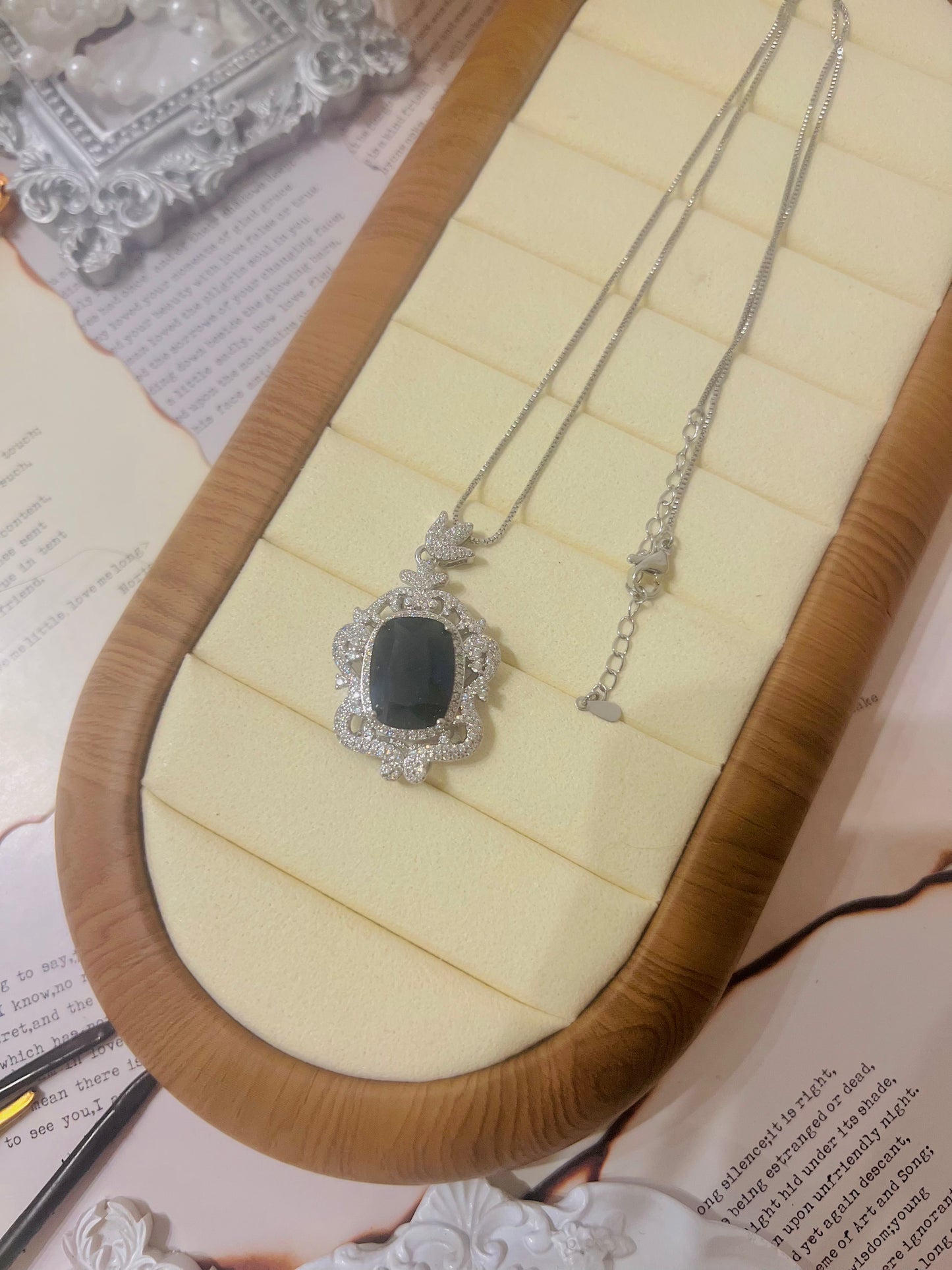 Necklace 024