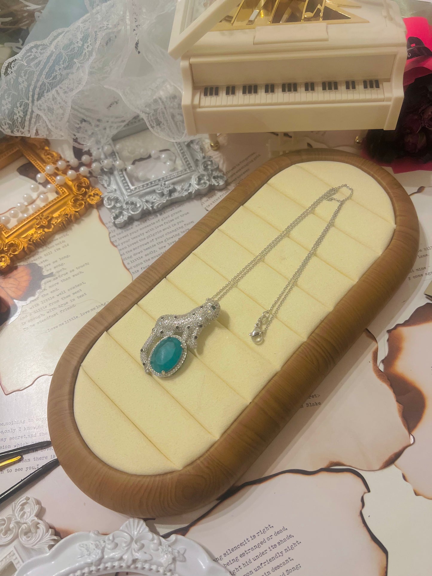 Necklace 025