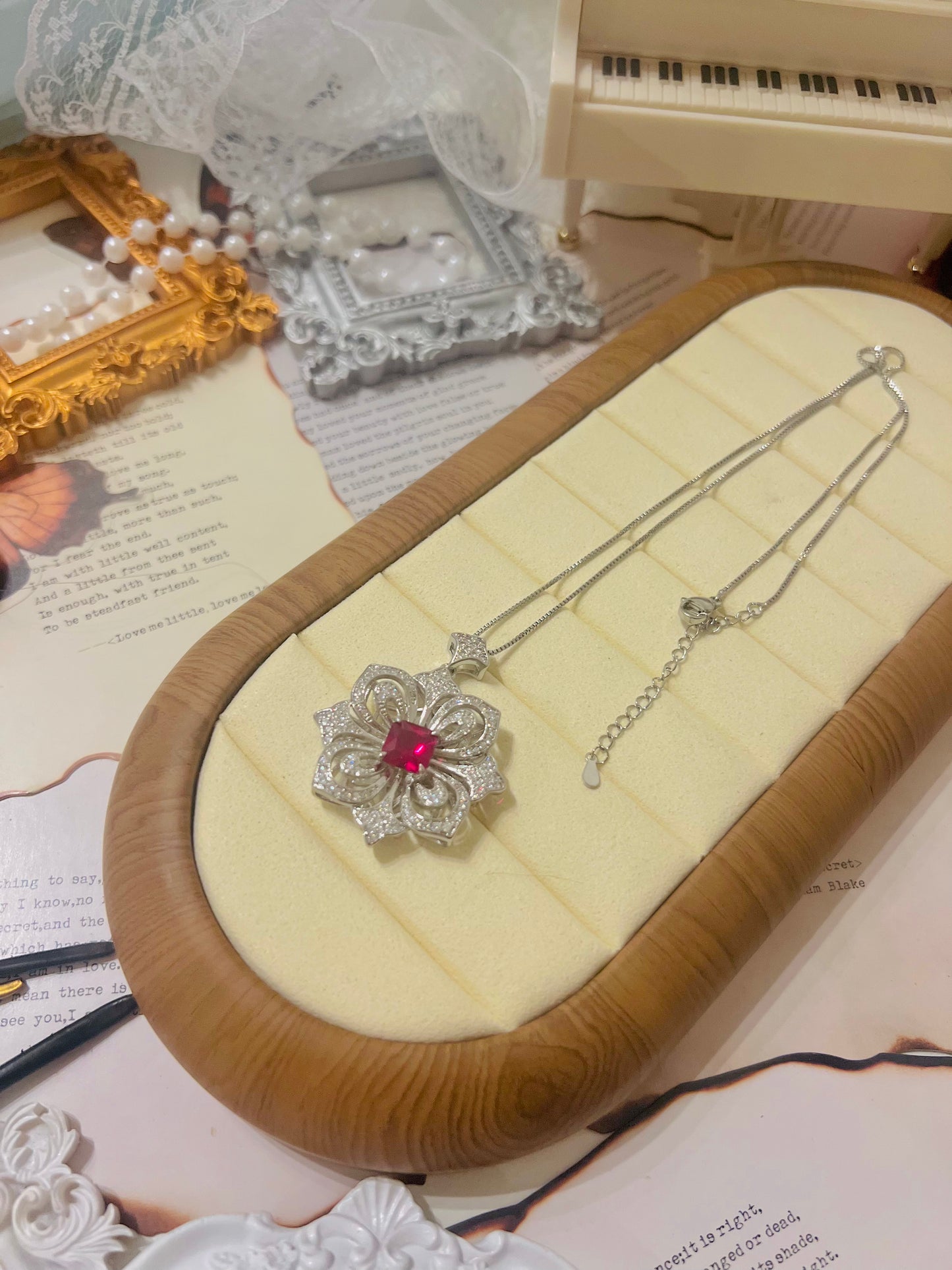 Necklace 028