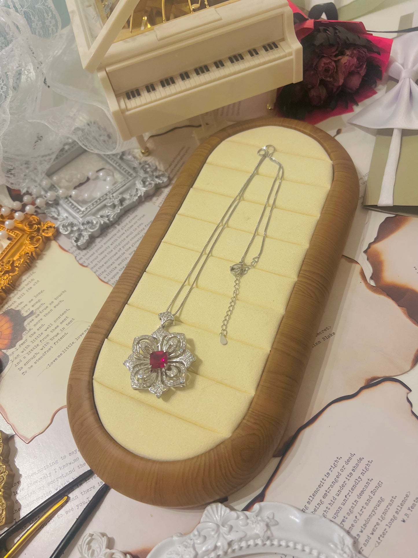 Necklace 028