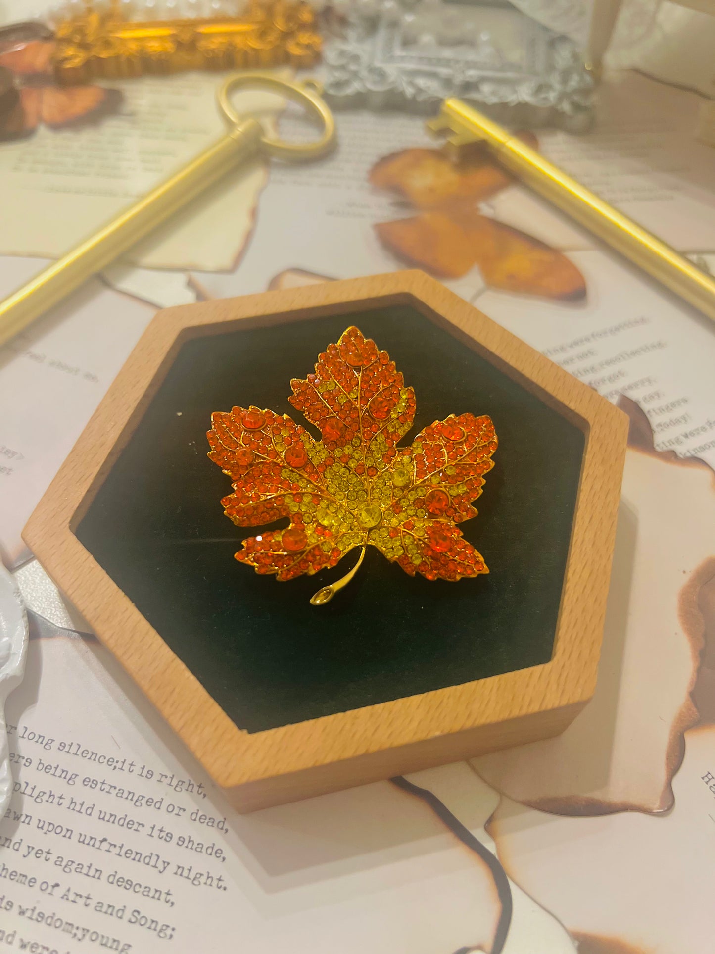 Brooch 005