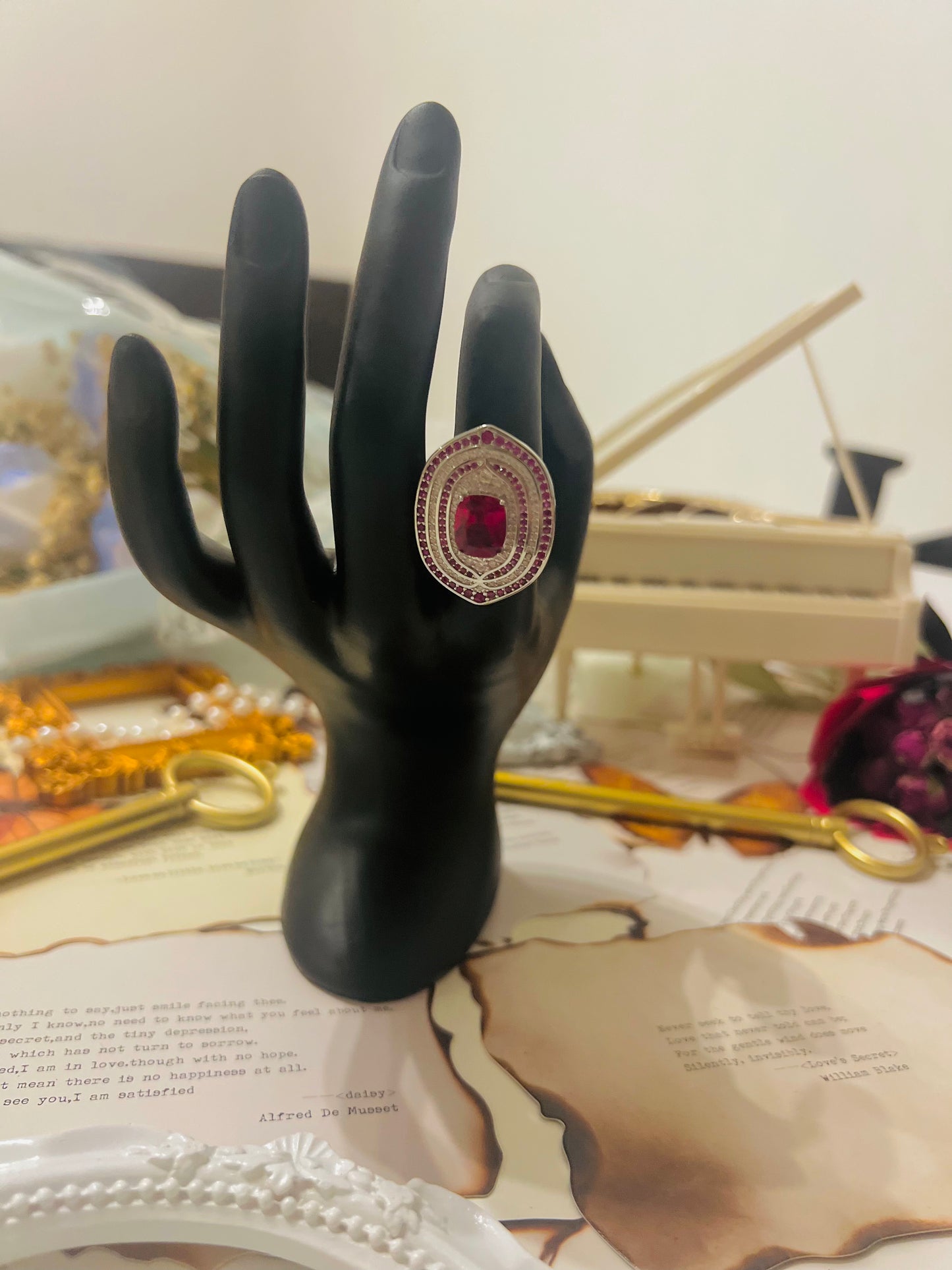 Ring 081