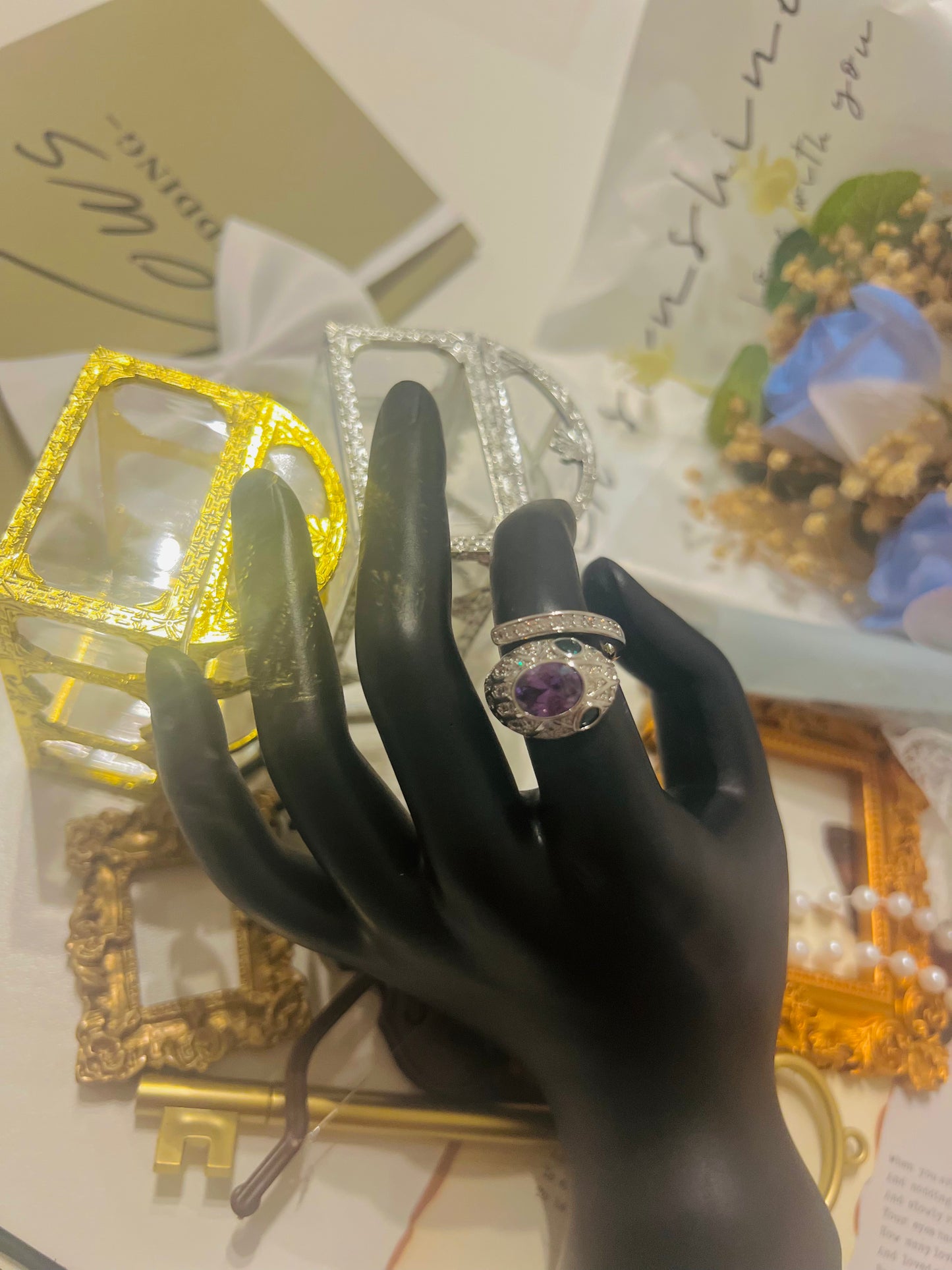 Ring 082