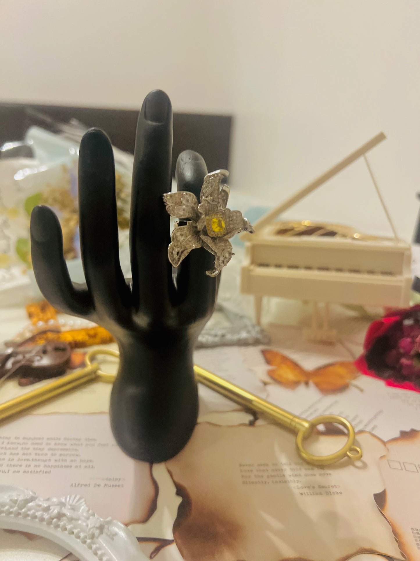 Ring 085