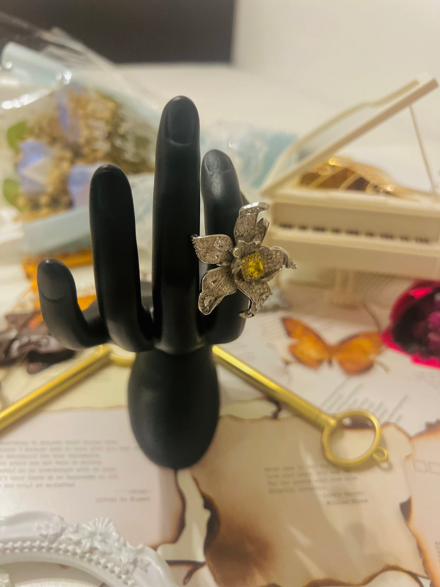 Ring 085