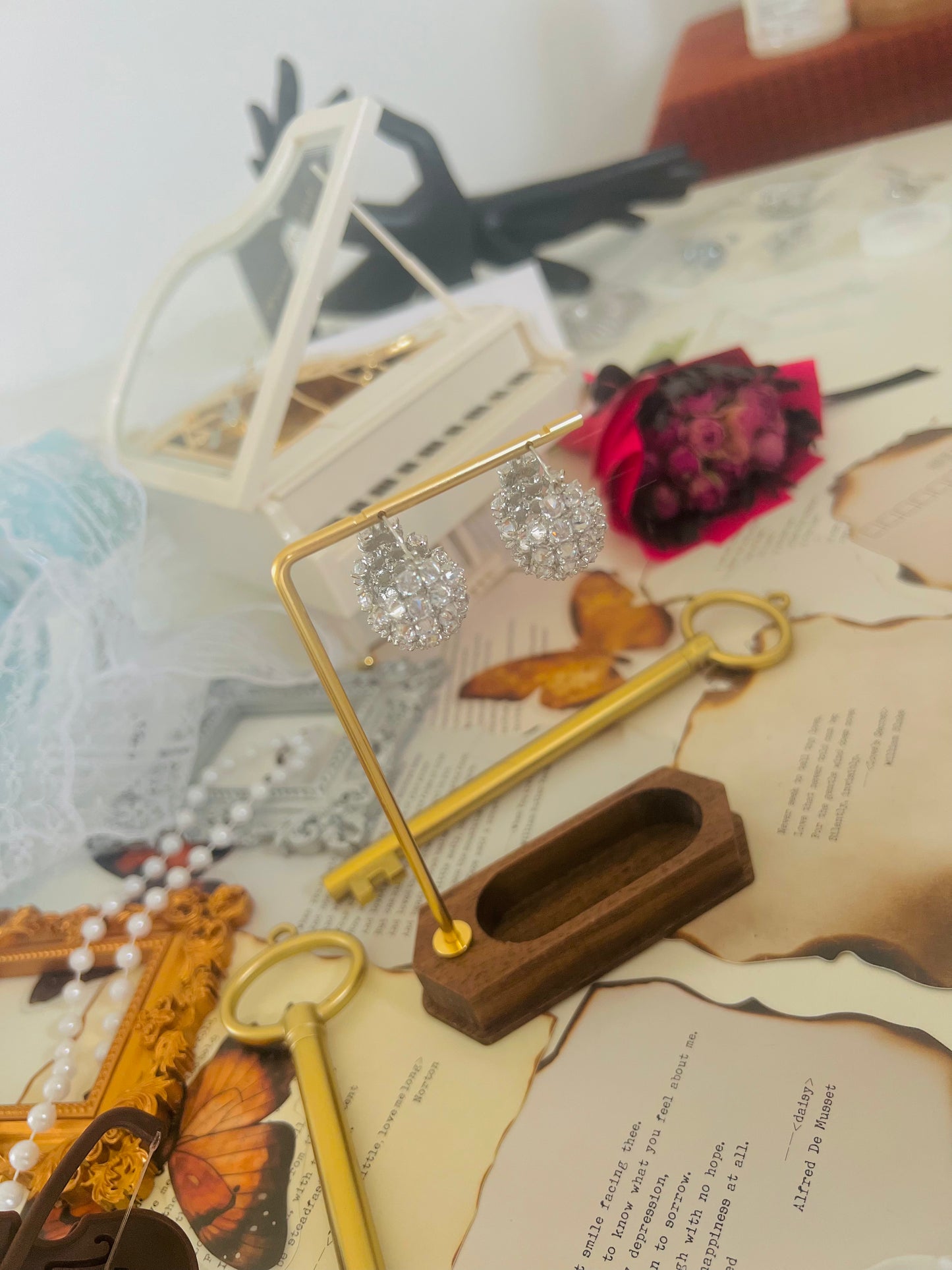 Earrings 043