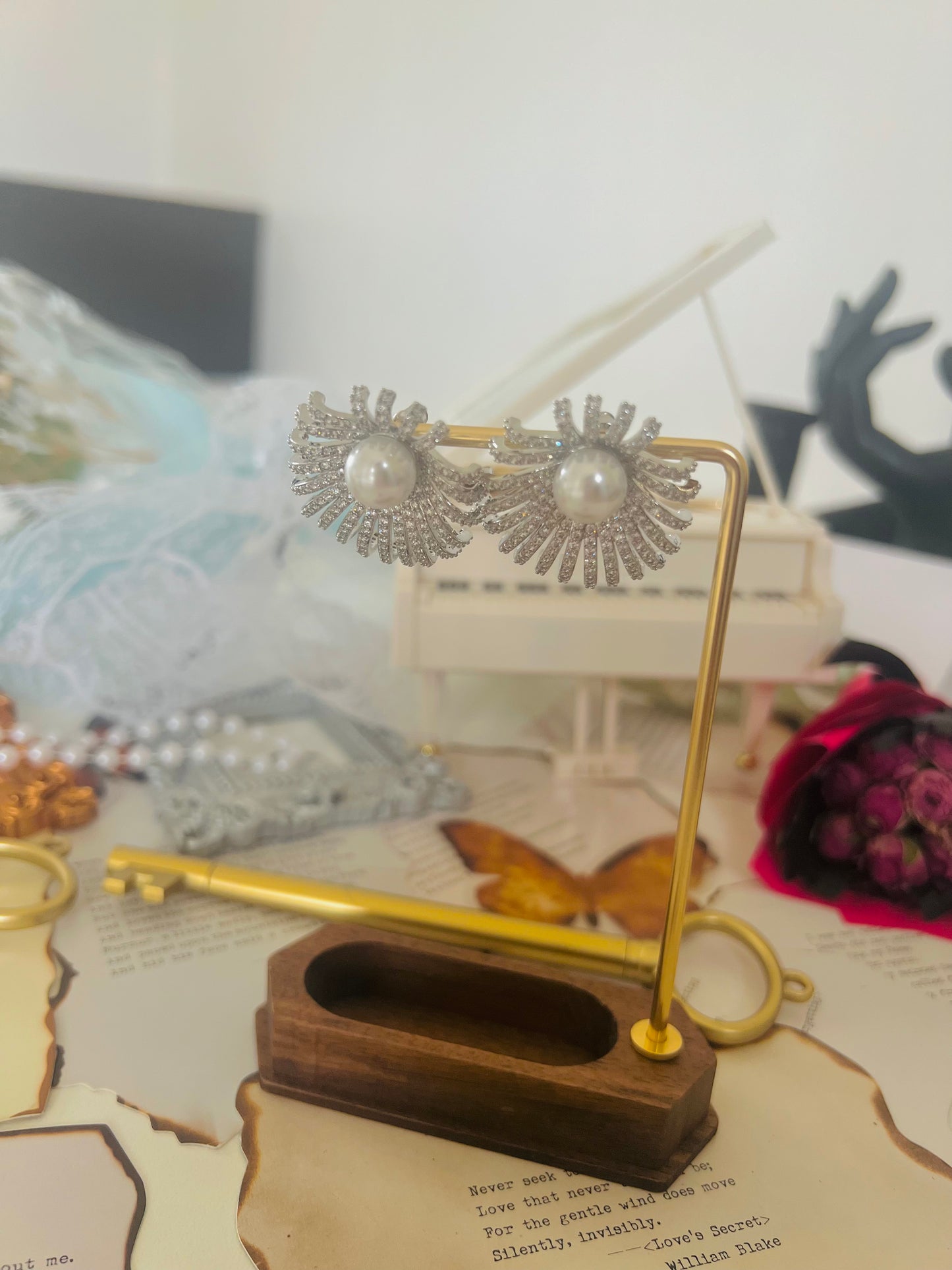 Earrings 044