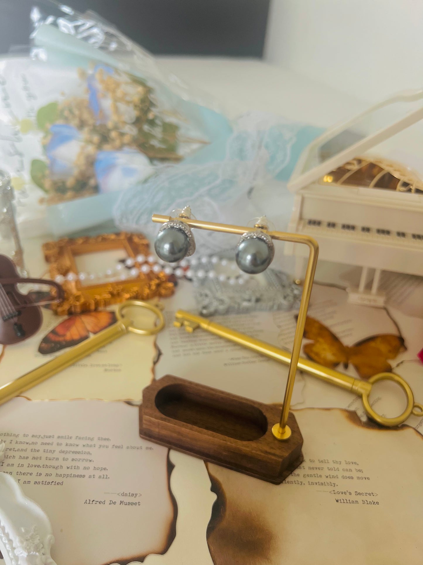 Earrings 045