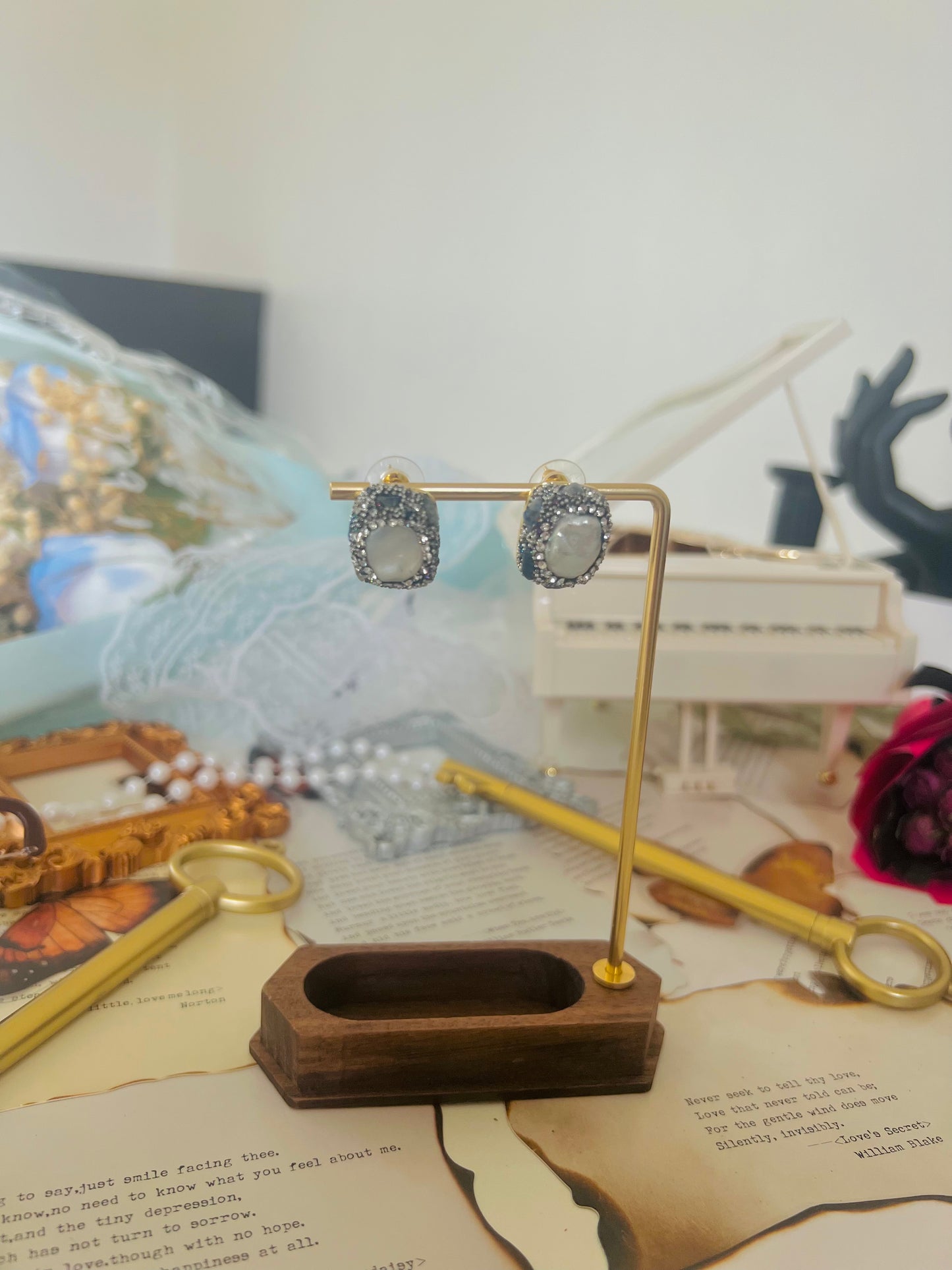 Earrings 050