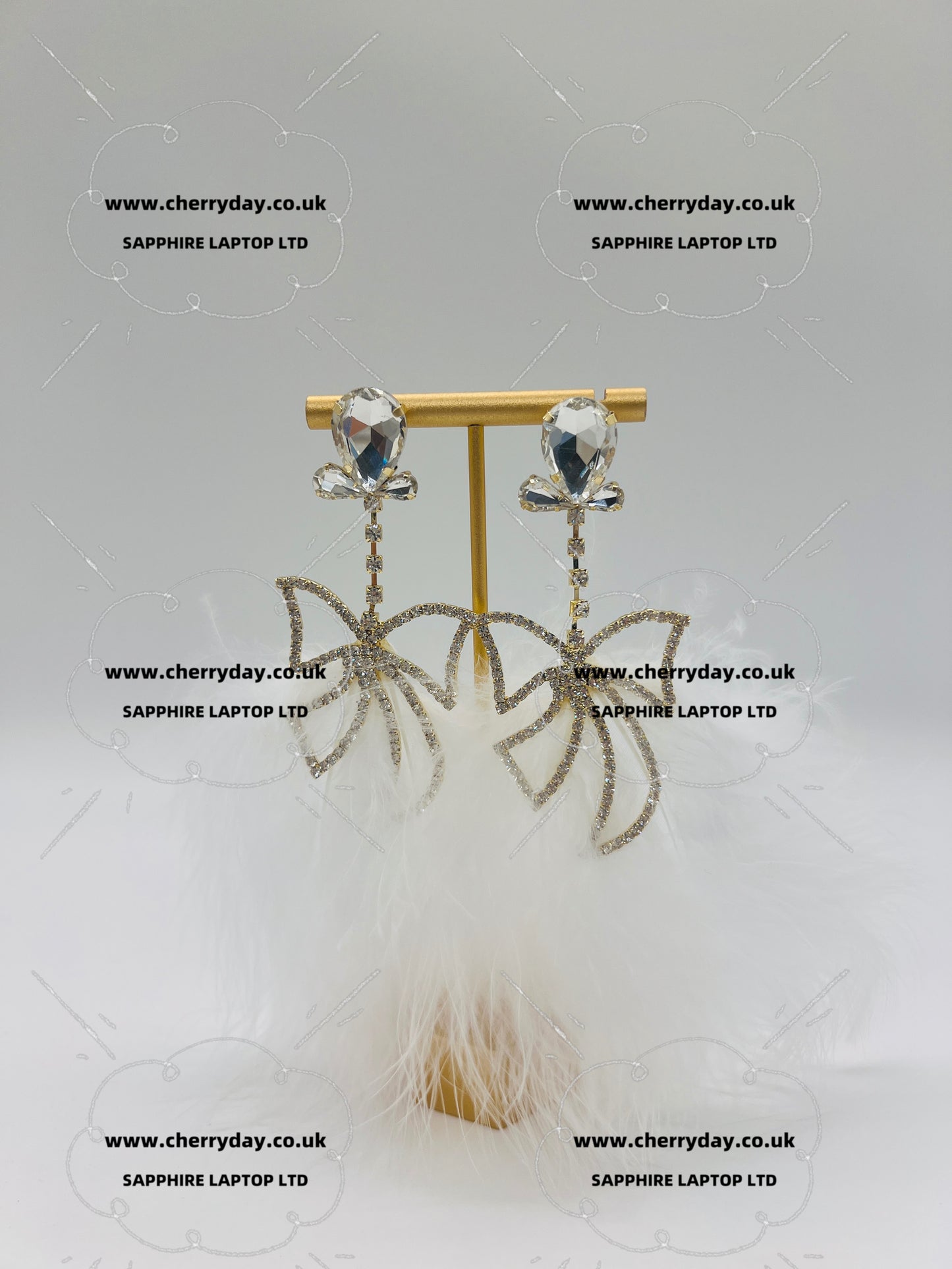 Princess of dazzling white feathers earrings