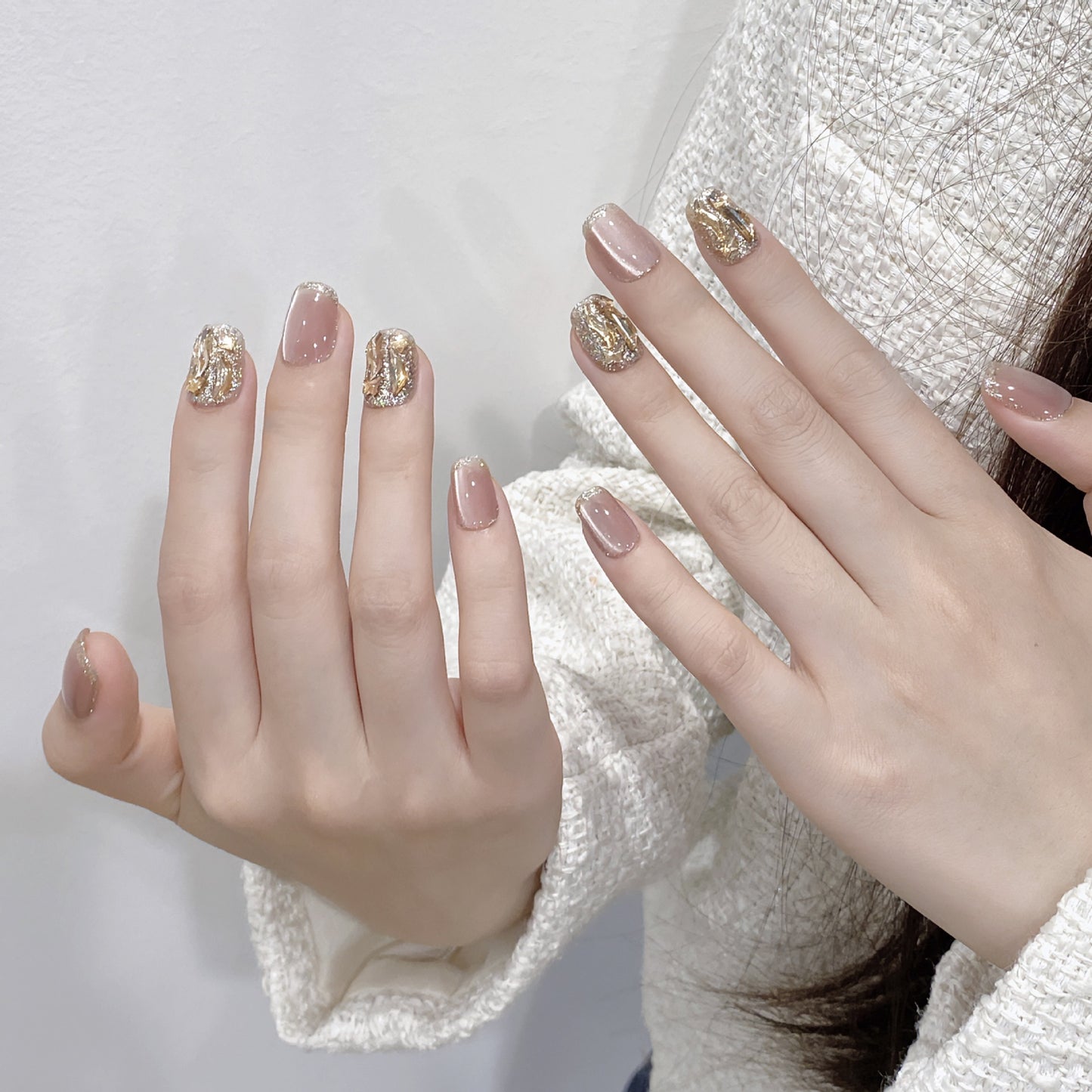 Nails 300-Pink Sequin Pearlized Cat Eye Nail Art