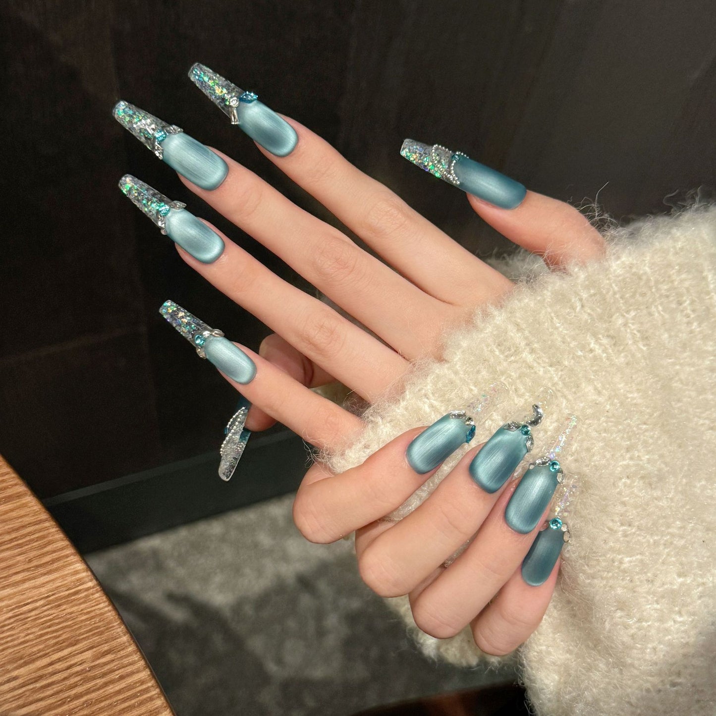 Nails 315-Ocean Voices Frosted Cat Eye Whitening Manicure