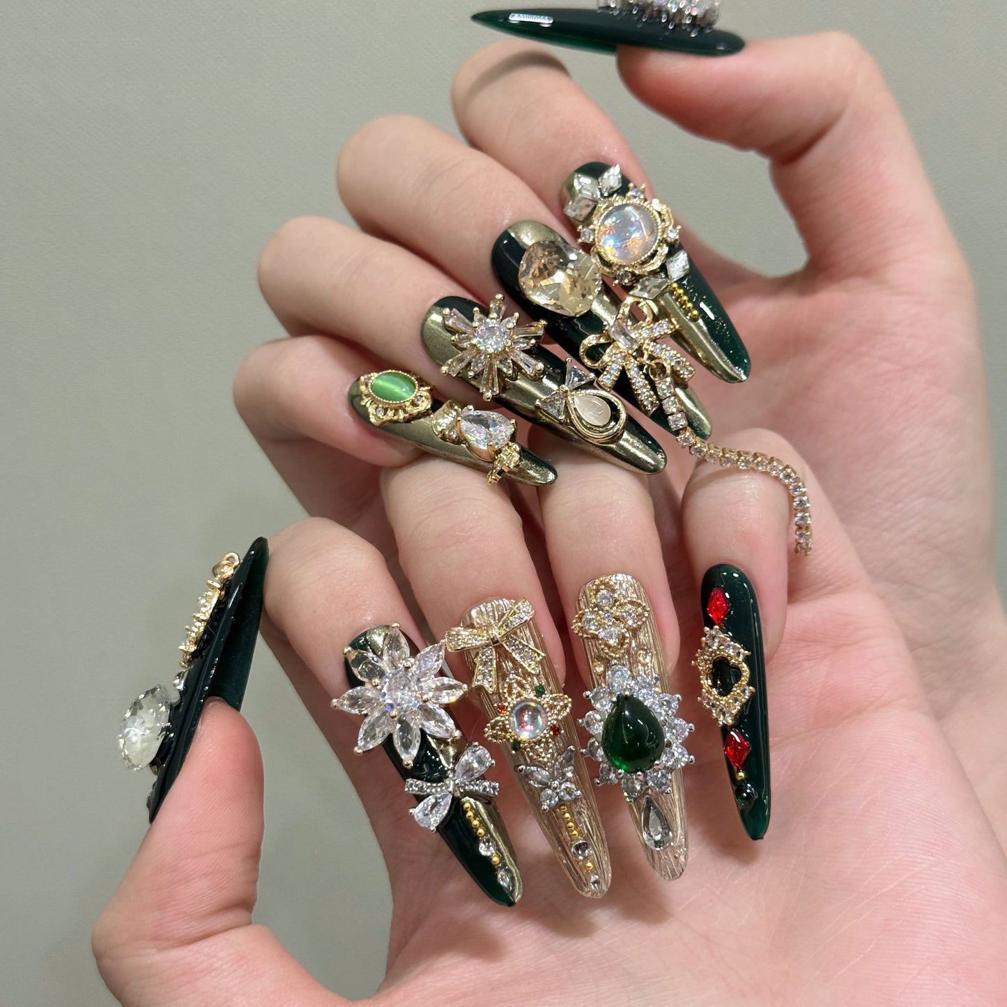 Nails 007-Emerald Burst Glitter Zirconia Full Diamonds Nail Art