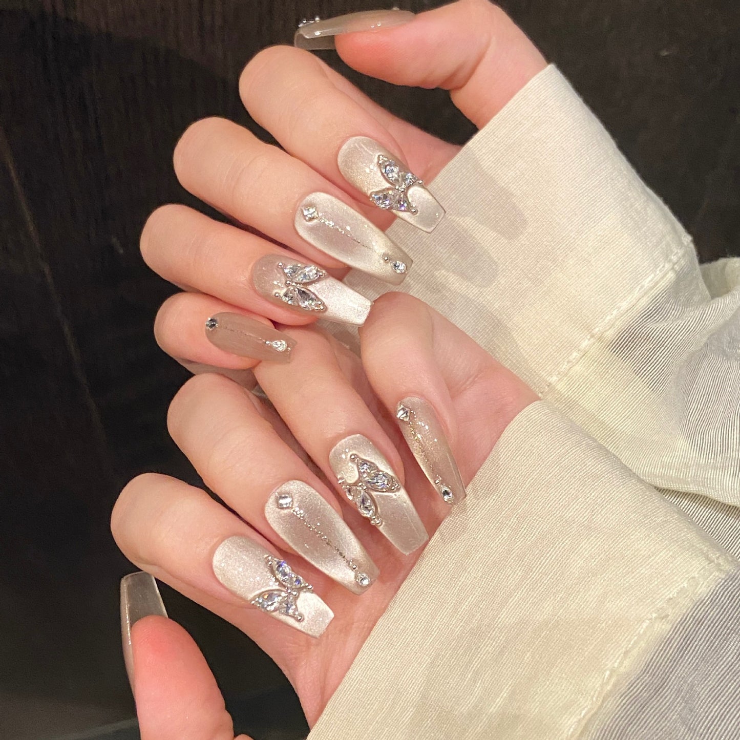 Nails 046-Cool Butterfly Glass Bead Cat Eye Manicure