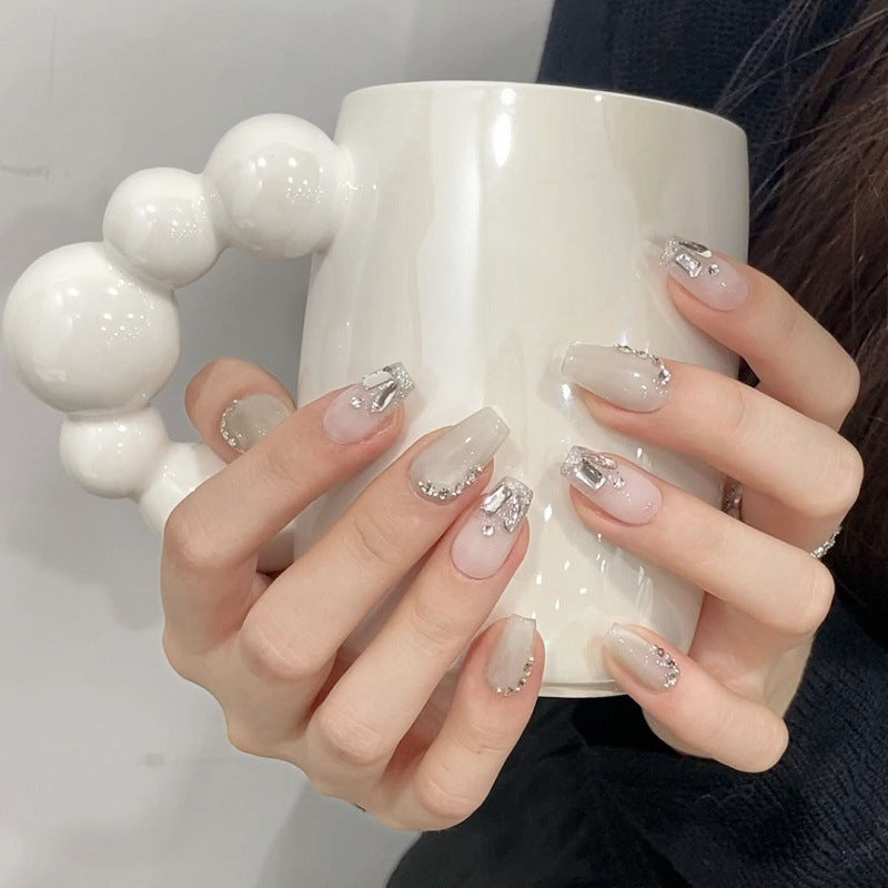 Nails 326-Gentle White Moonlight Manicure
