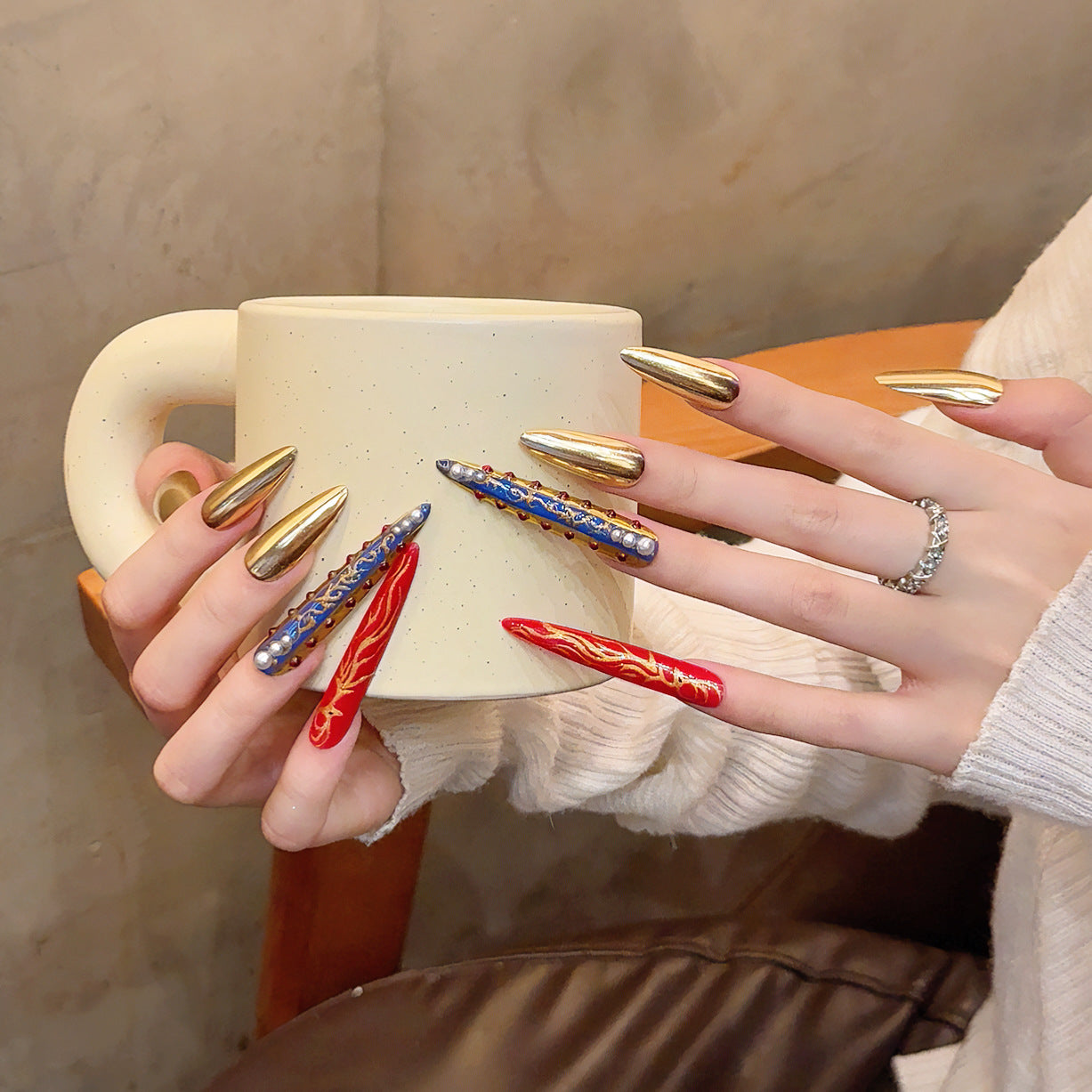 Nails 029-Palace Style Enchanting Nail Art