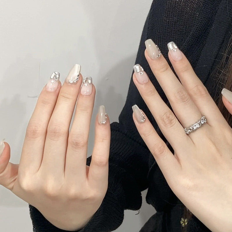 Nails 326-Gentle White Moonlight Manicure