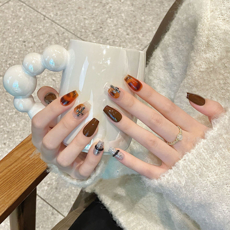 Nails 260-Golden Years Merad Amber Halo Nail Art