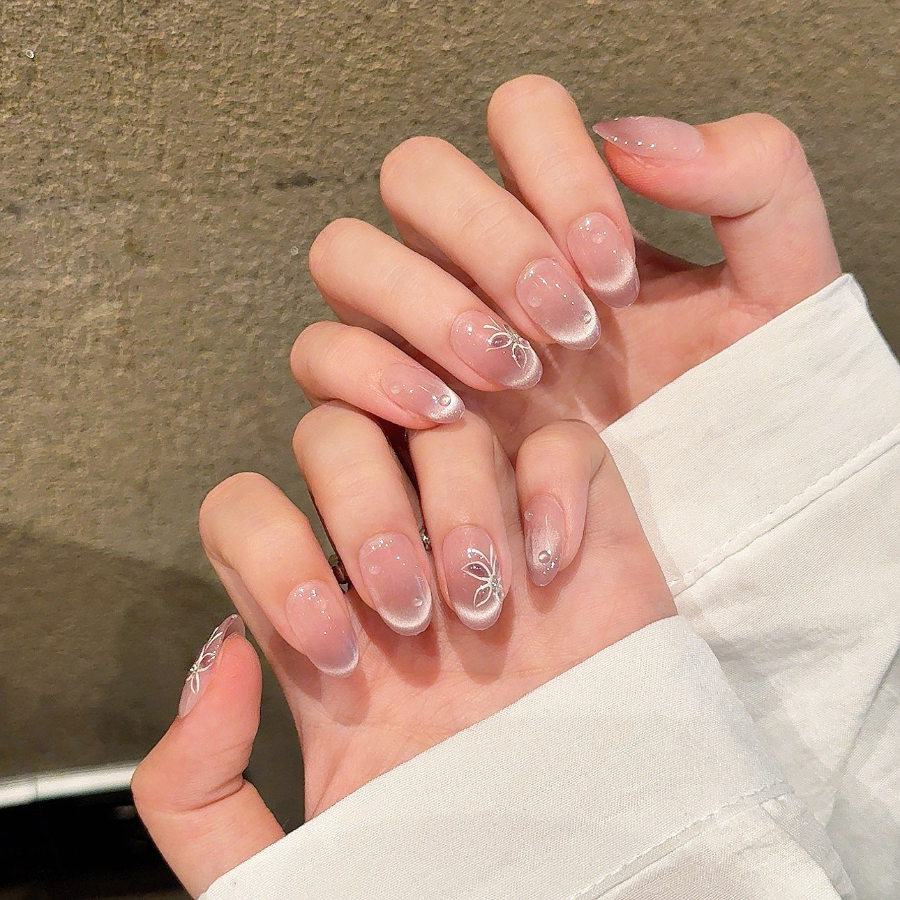 Nails 232-Peachy Butterfly Glass Bead Manicure