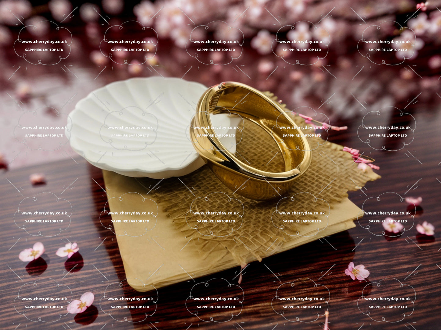 Gold wave chunky bracelet