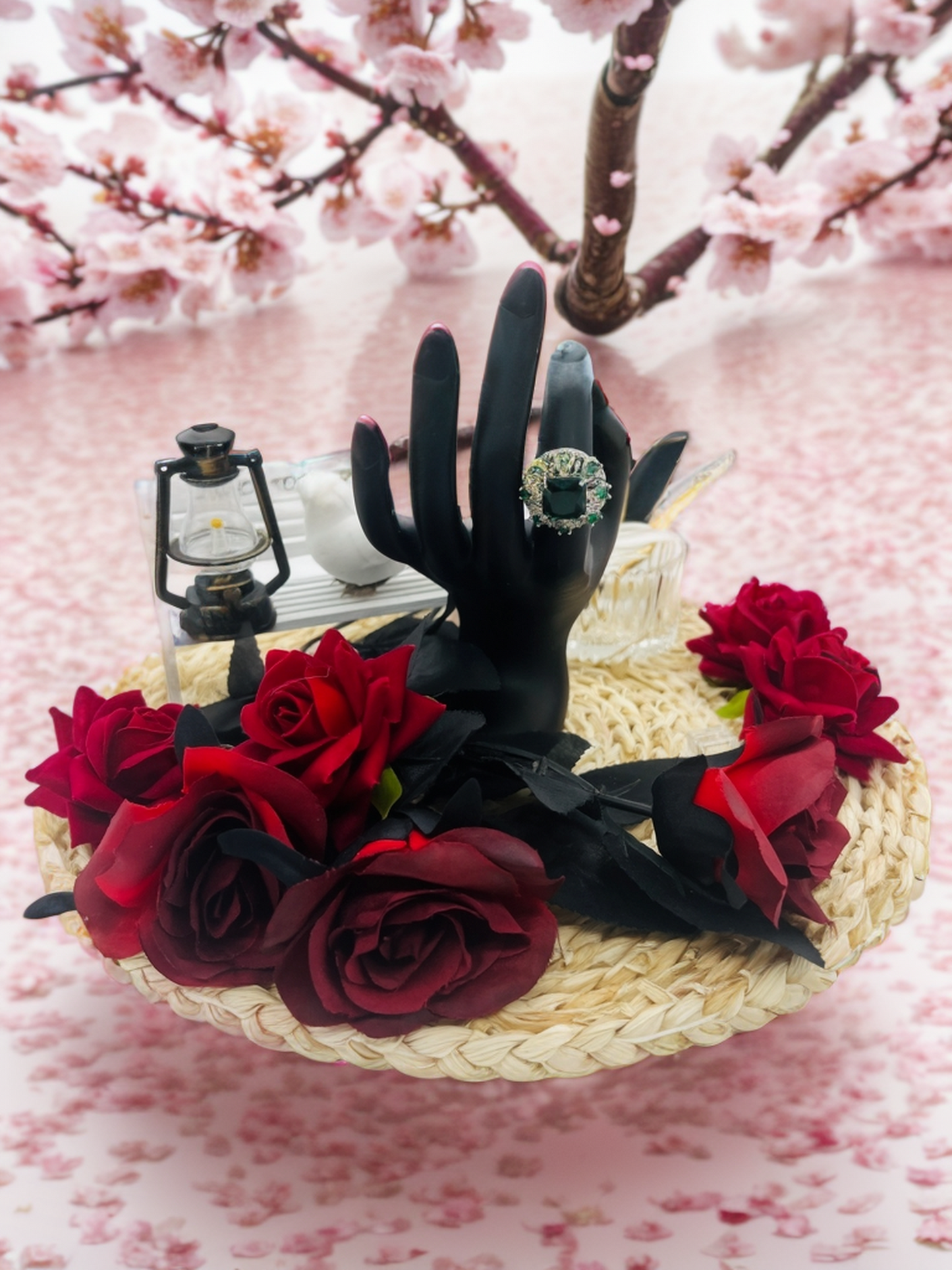 Queen peacock green diamond ring