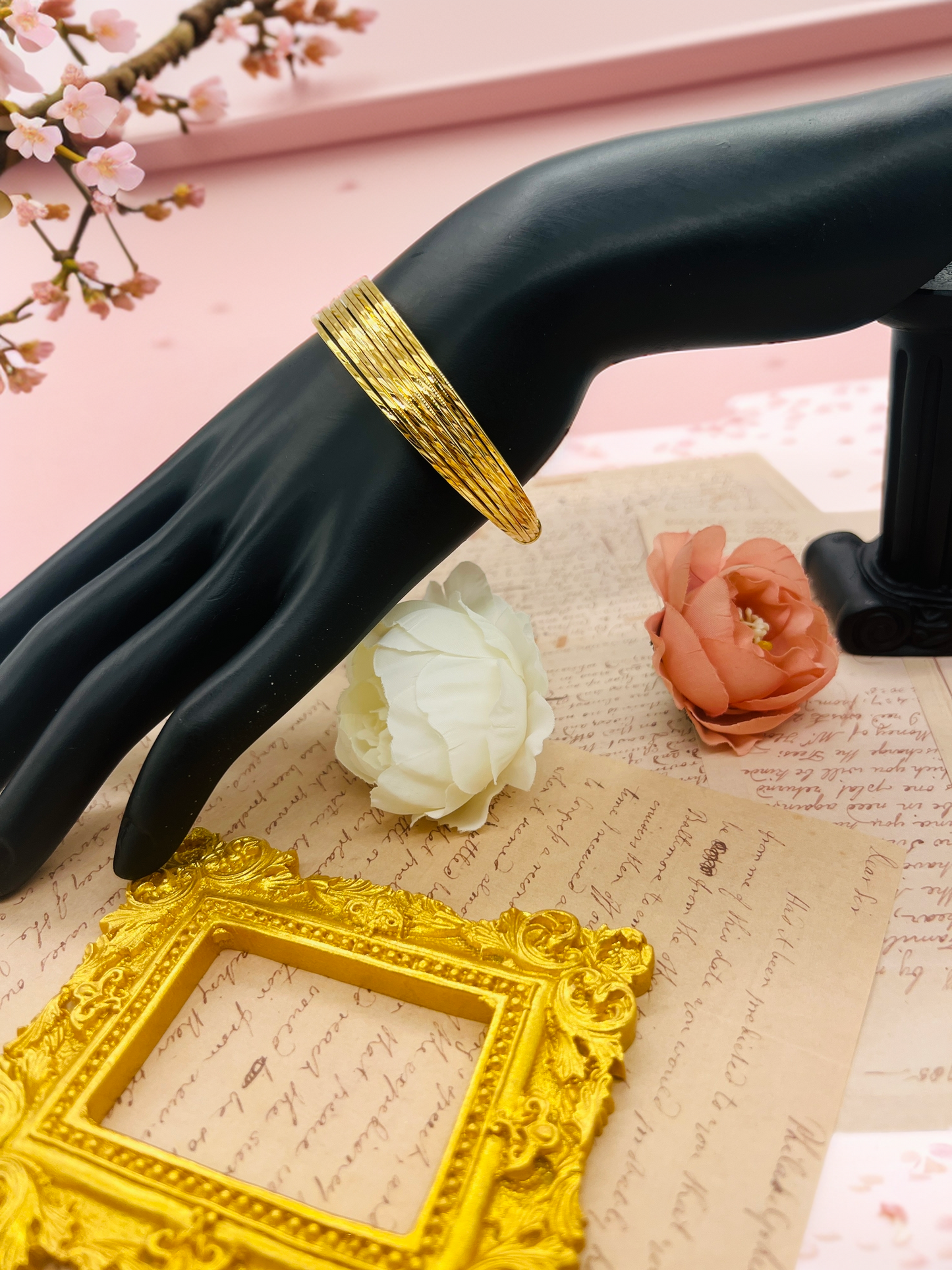 Multilayer gold bracelet