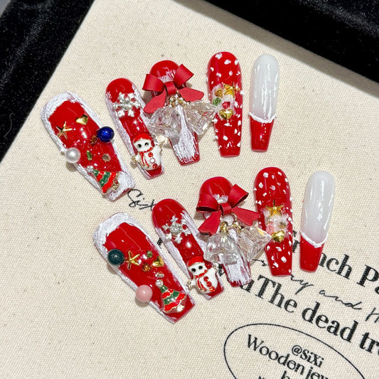 Nails 130-Christmas Eve Cute Pearl Chain Nail Art