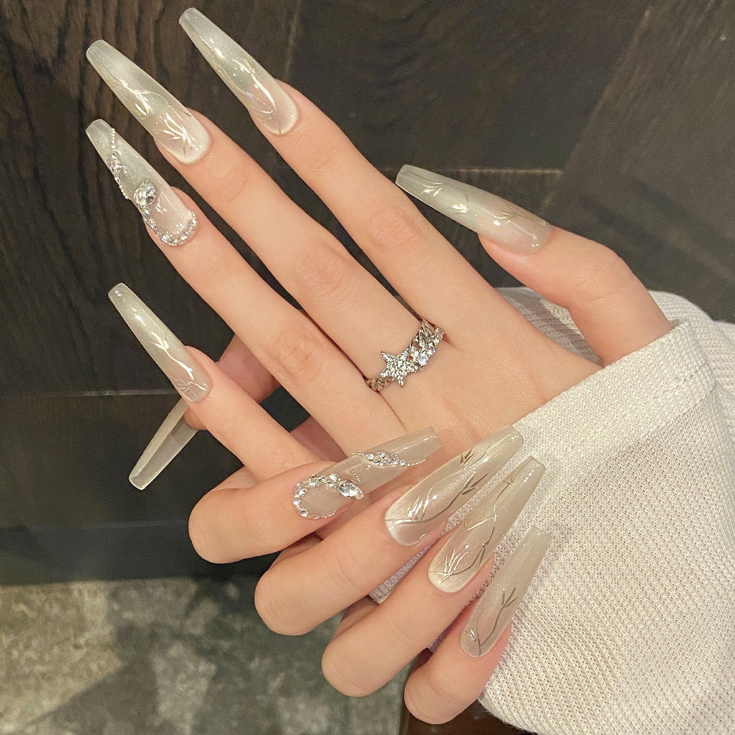 Nails 030-Cool Vintage Bamboo Spirit Snake Nail Art