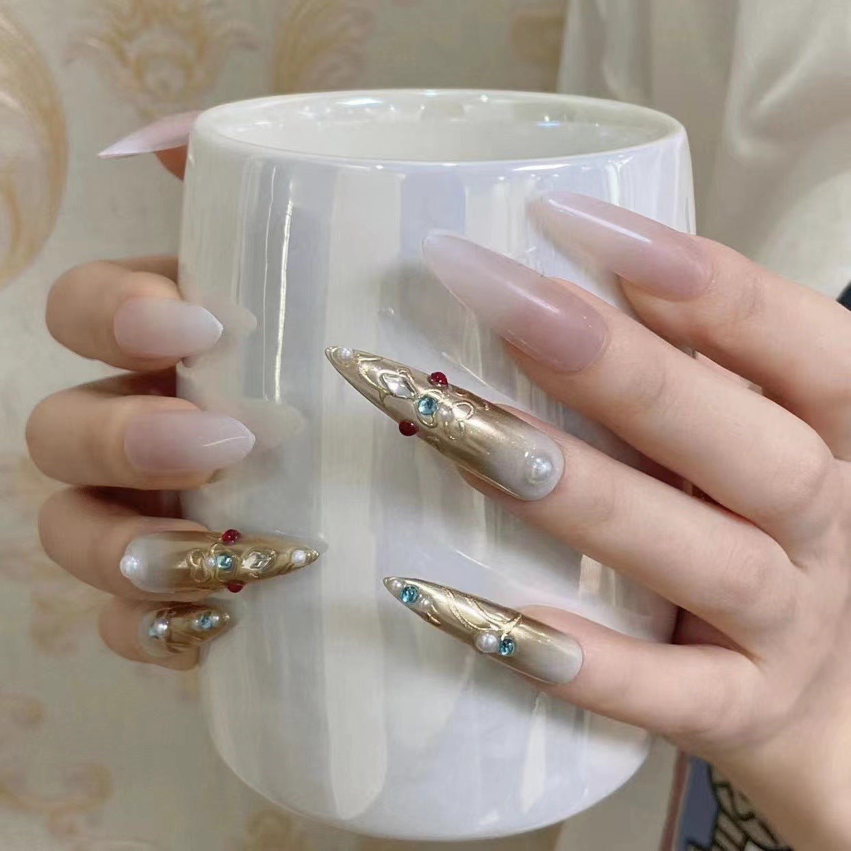Nails 151-Champagne Moments Nail Art