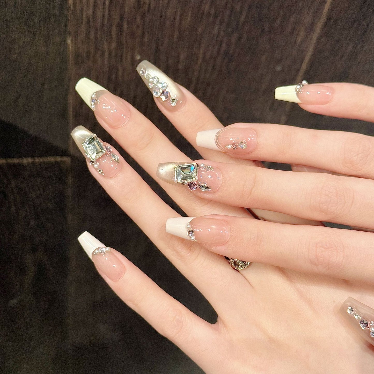 Nails 180-Slightly Sweet Girl French Cat Eye Pink Sticky Crushed Diamonds Nail Art