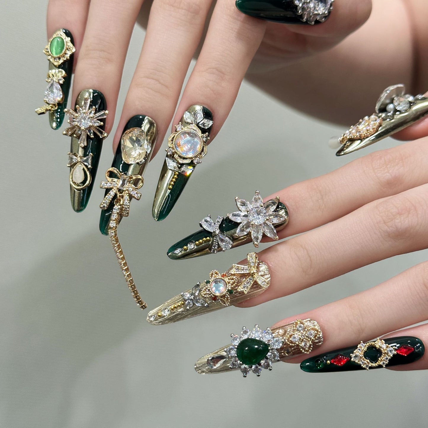 Nails 007-Emerald Burst Glitter Zirconia Full Diamonds Nail Art
