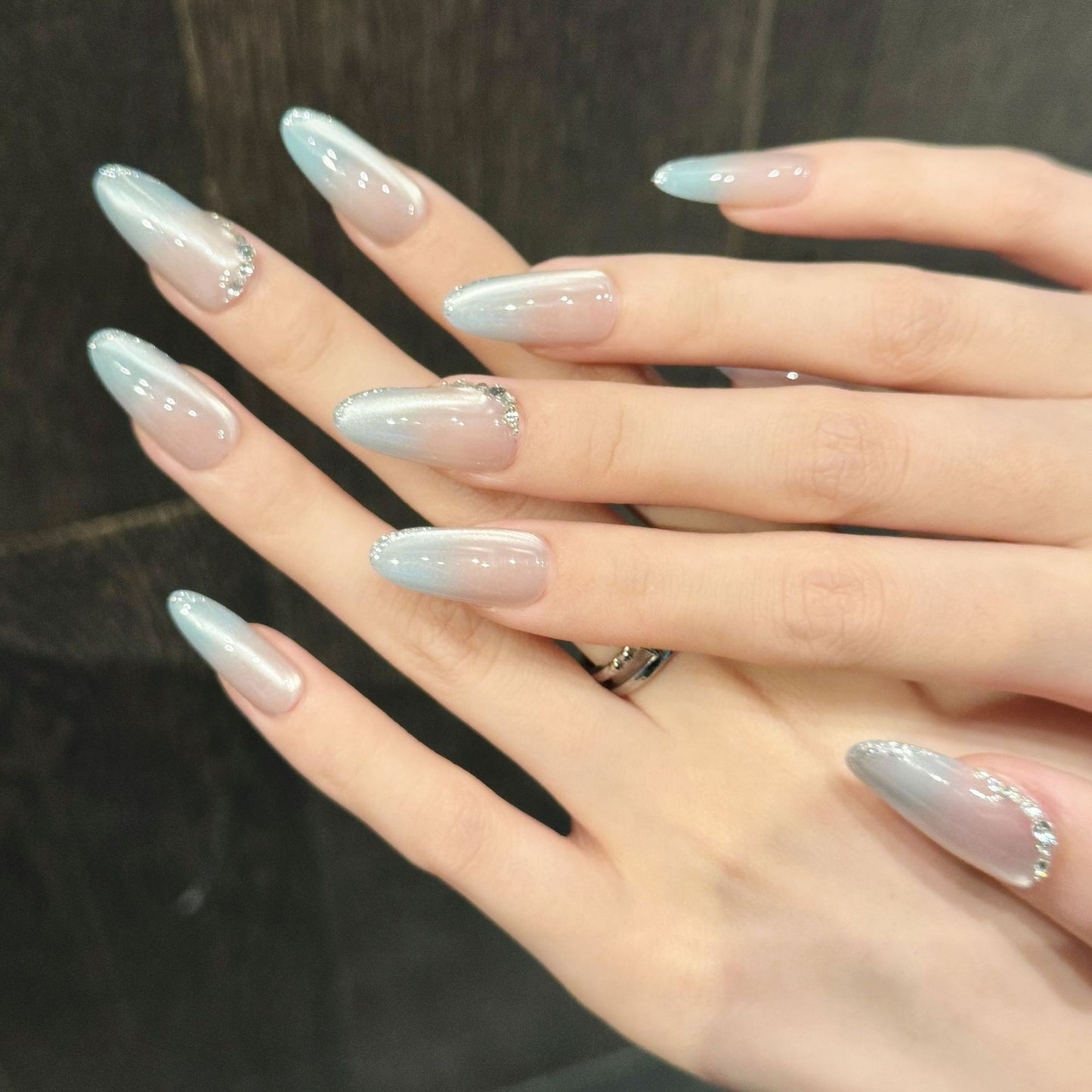 Nails 269-Sea Salt Ice Crystals Aura Side Glow Cat Eye Manicure