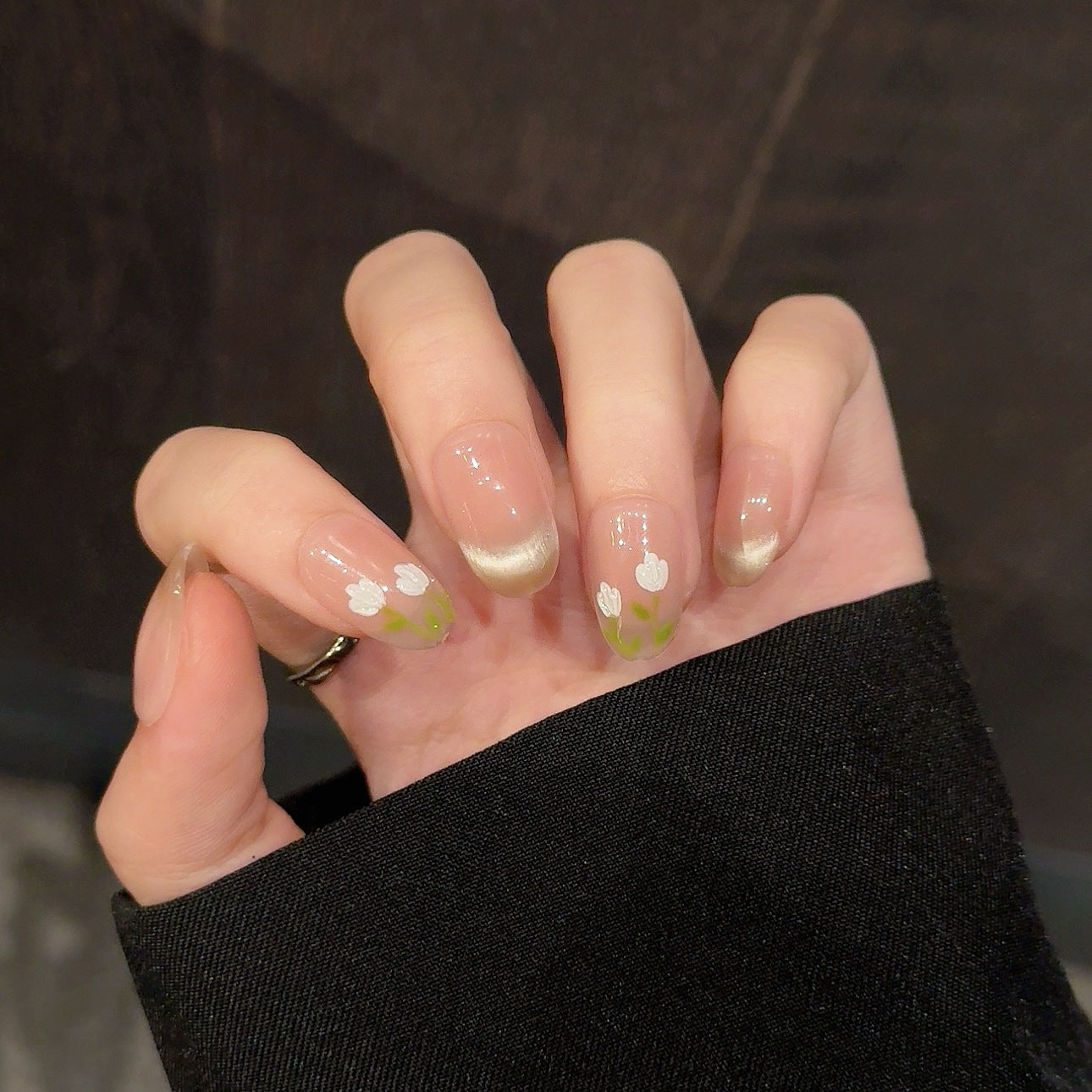Nails 036-Ice Crystal Tulip Manicure