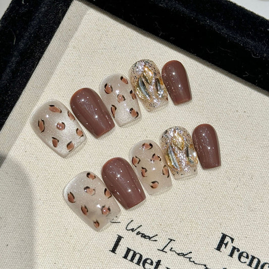 Nails 202-Mocha Chip Leopard Print Gold Brown Cat Eye Manicure