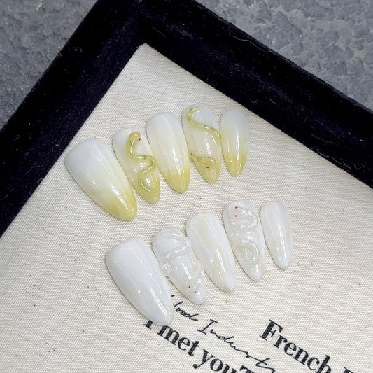 Nails 220-Moonlight Bamboo Shadow Ice Clear Manicure