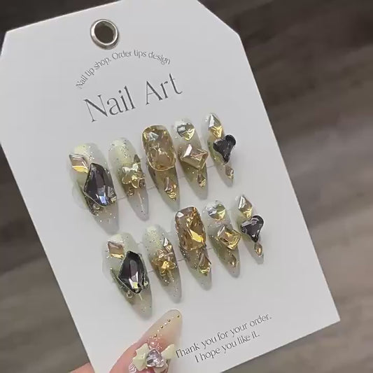 Nails 113-Ice Green Shackle Sealed Heart Nail Art